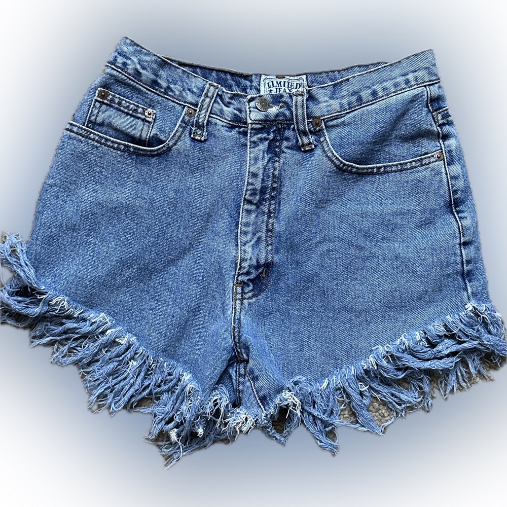 High waisted Limited jeans fringe shorts